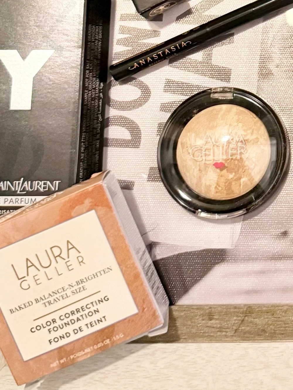 Overstock Beauty Bundle 🖤 - Picture 3 of 16